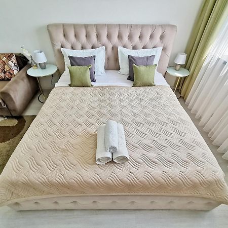 Appartments " Zhetysu-4" الماتي المظهر الخارجي الصورة