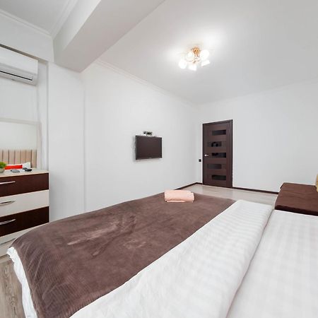 Appartments " Zhetysu-4" الماتي المظهر الخارجي الصورة