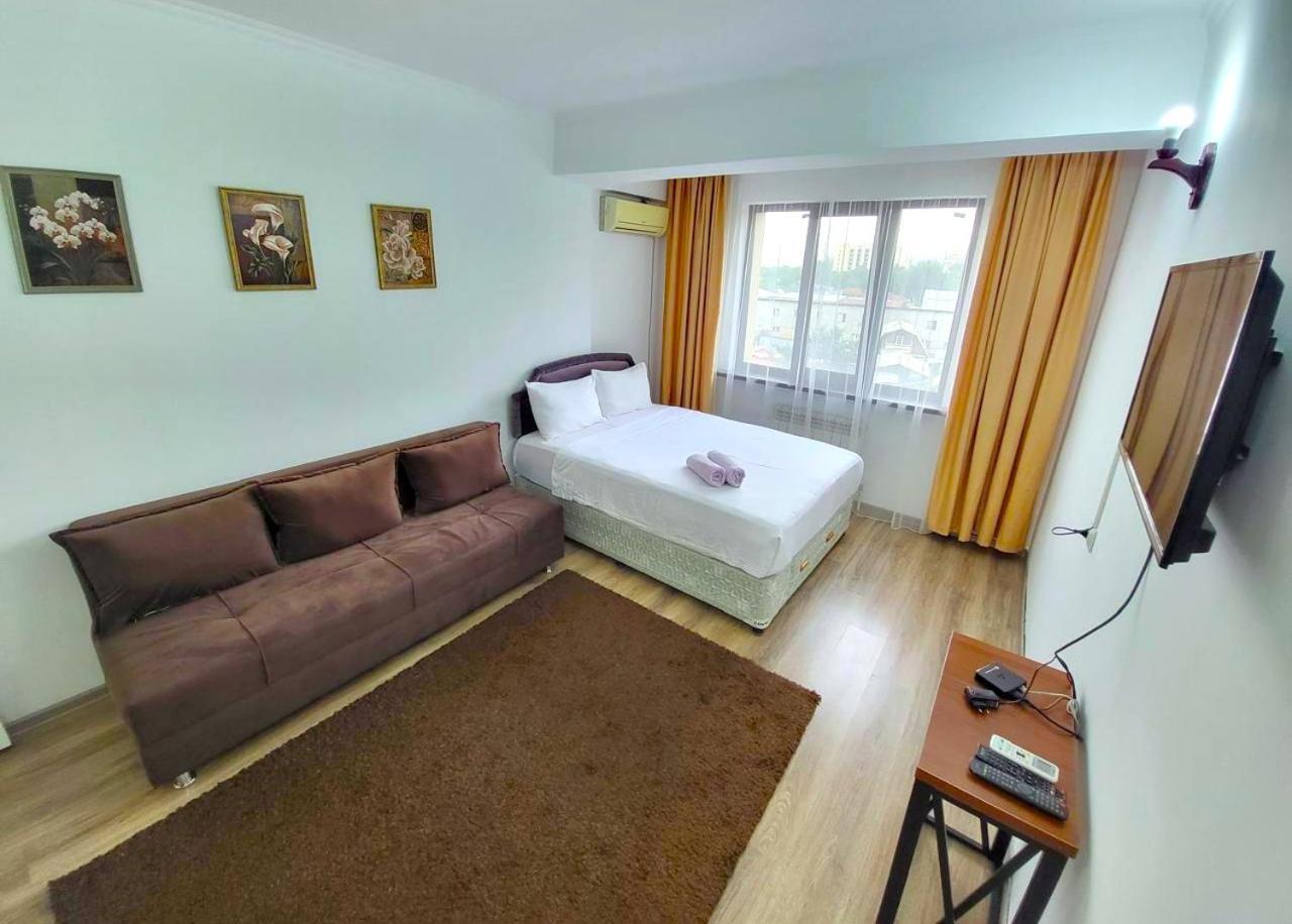 Appartments " Zhetysu-4" الماتي المظهر الخارجي الصورة